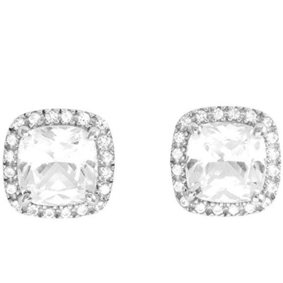 Meet your Posher, Allie - Picture 7 of 8